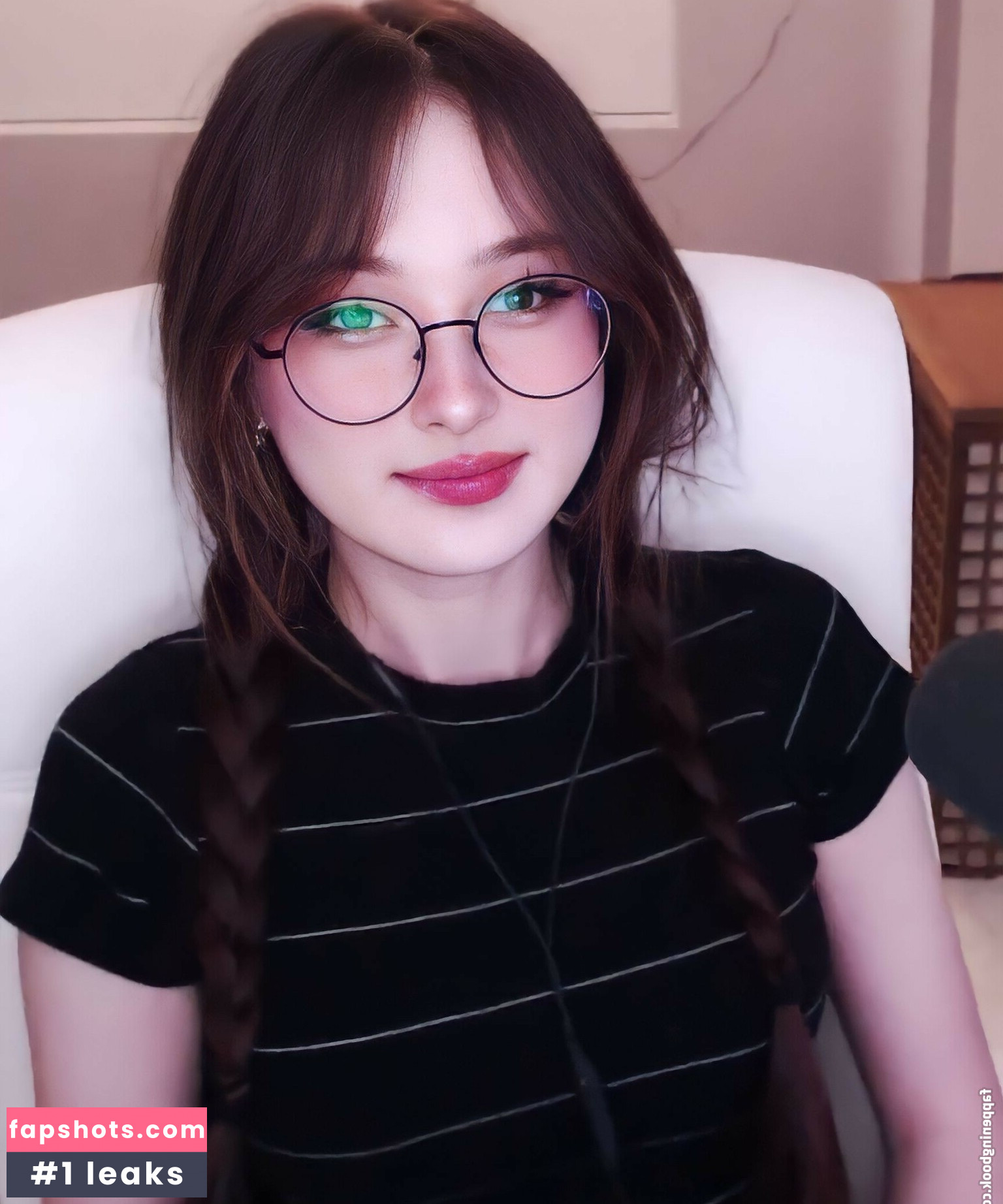 Tinakitten gallery photo #117