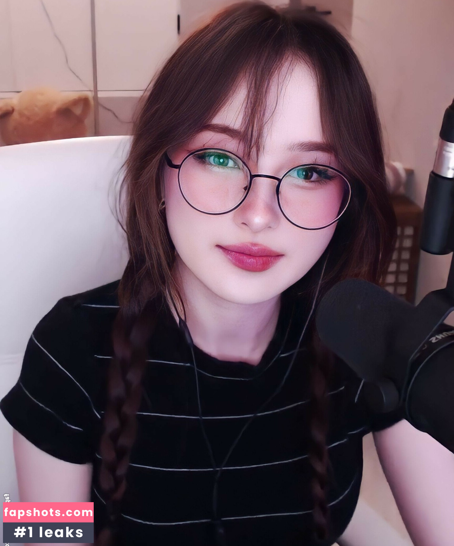 Tinakitten gallery photo #119