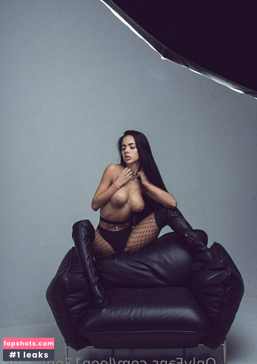 TinaKross gallery photo #34