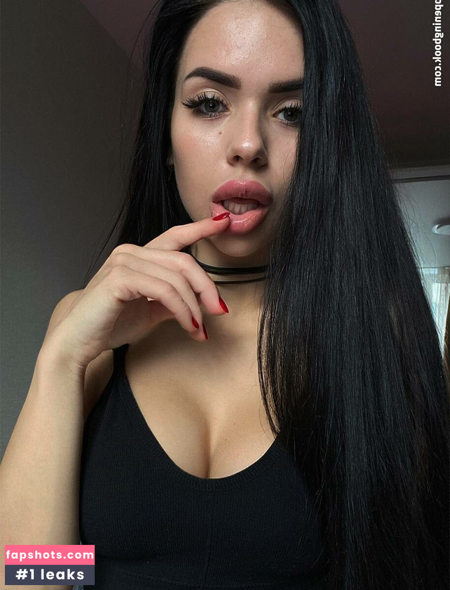 TinaKross gallery photo #58