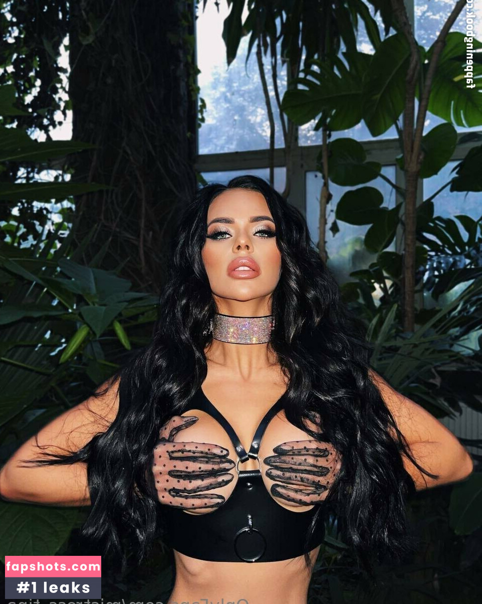 TinaKross gallery photo #10