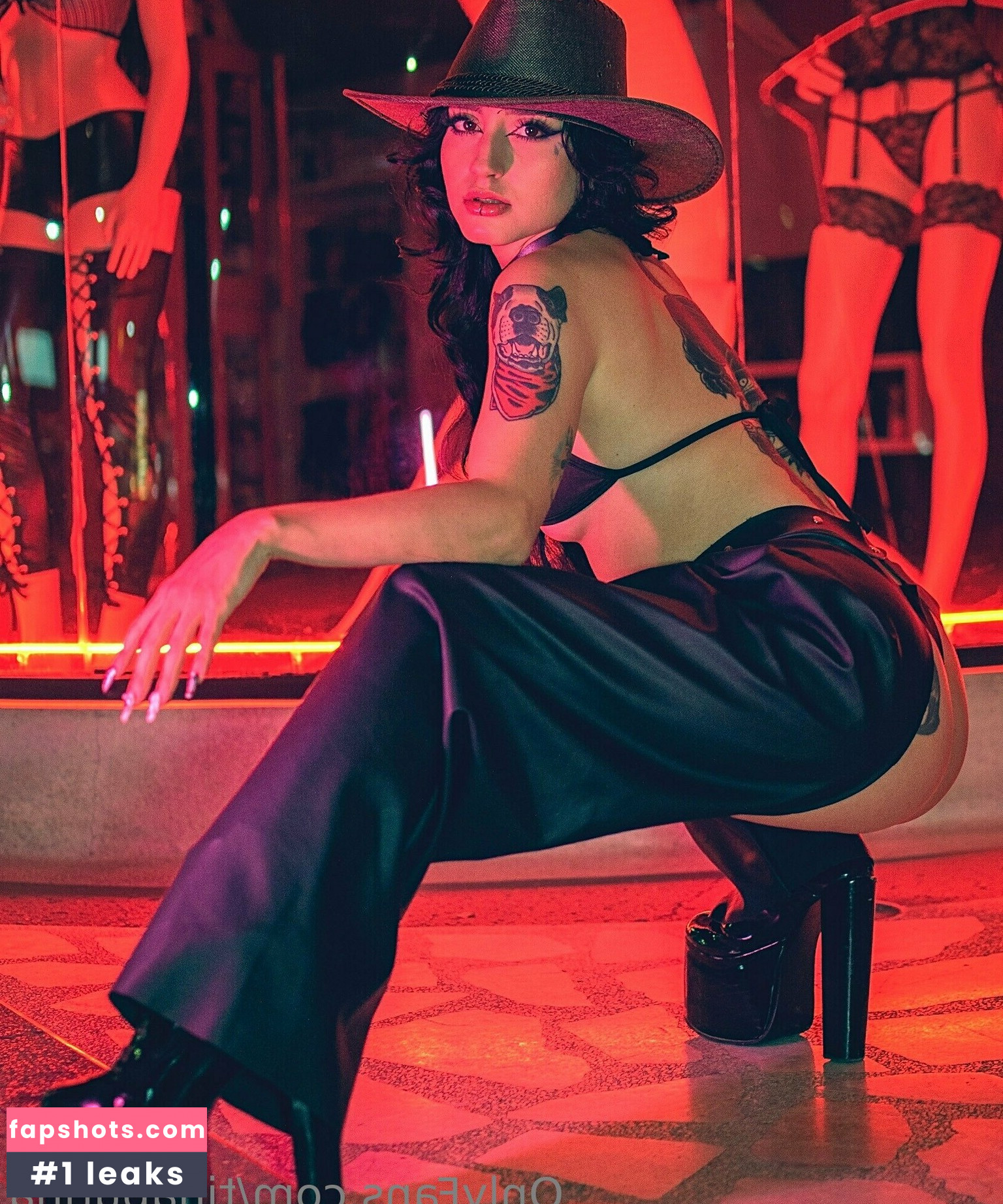 tinaputina gallery photo #9