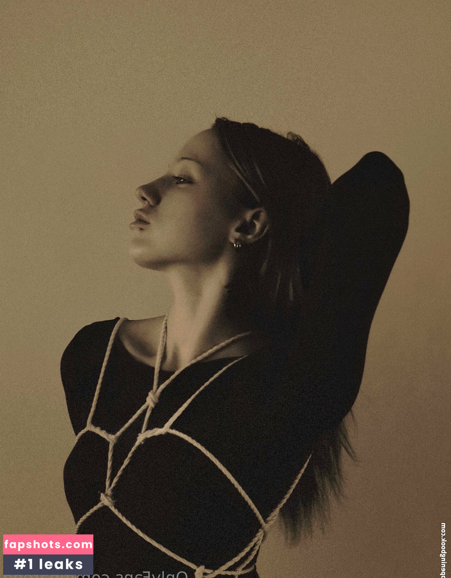 tinaredd gallery photo #2