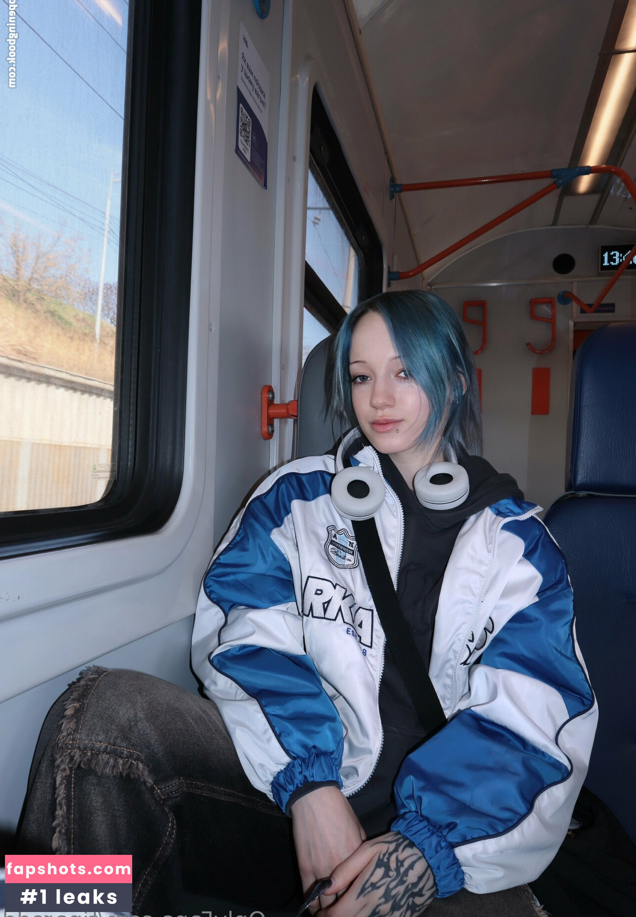 tinaredd gallery photo #8