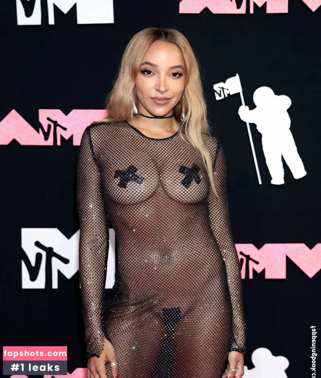 Tinashe gallery photo #103