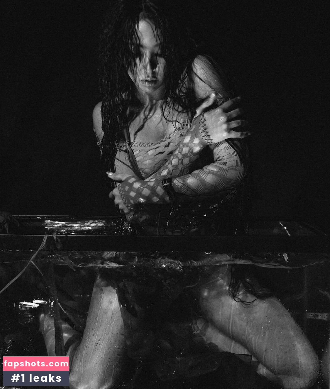 Tinashe gallery photo #152