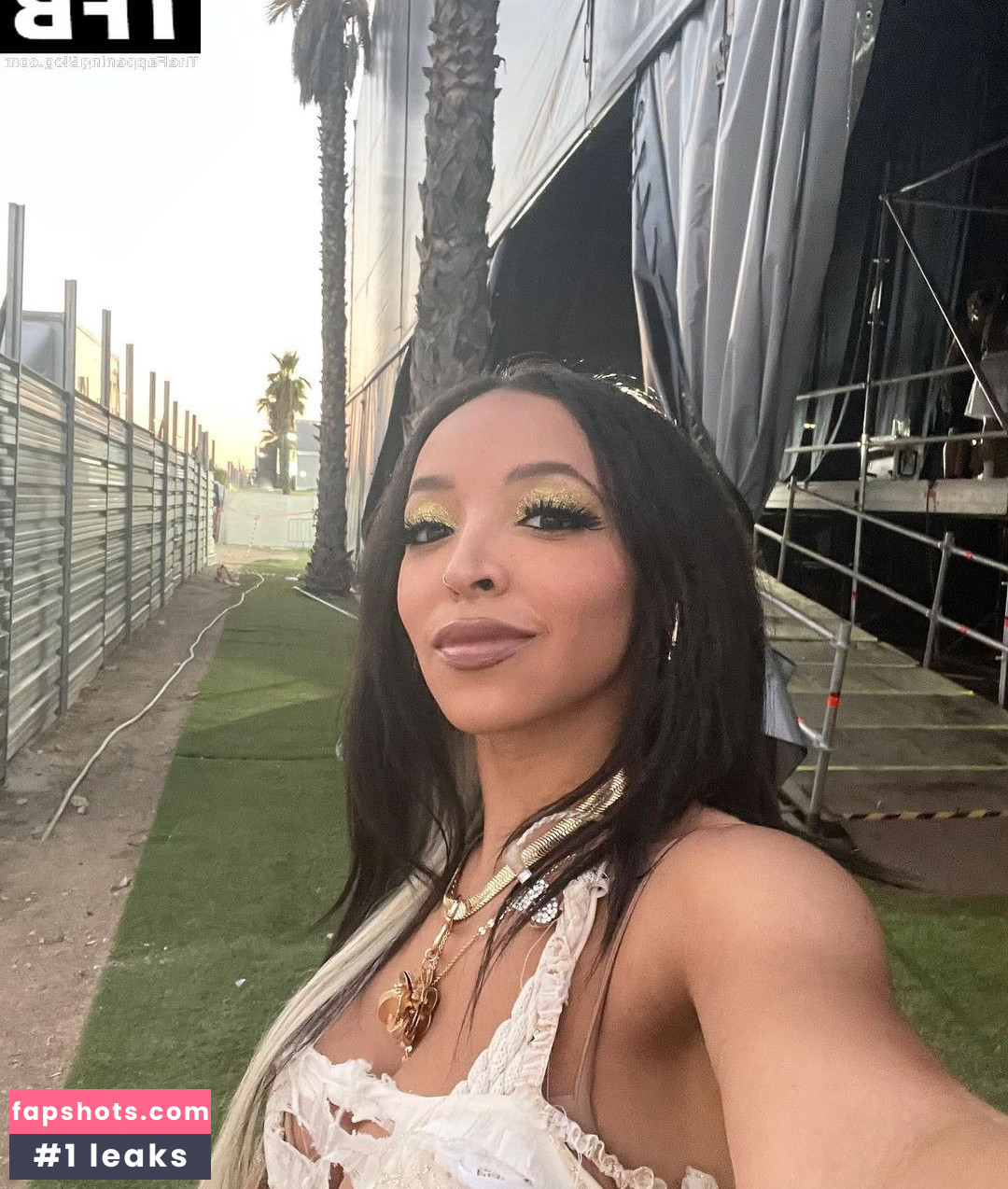 Tinashe gallery photo #184