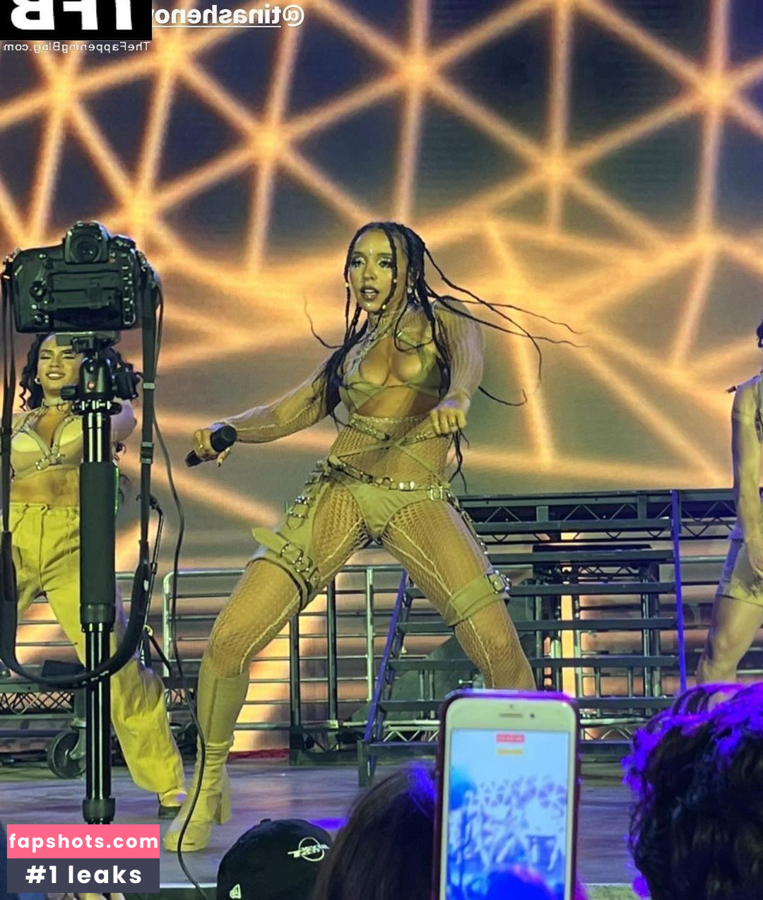 Tinashe gallery photo #187