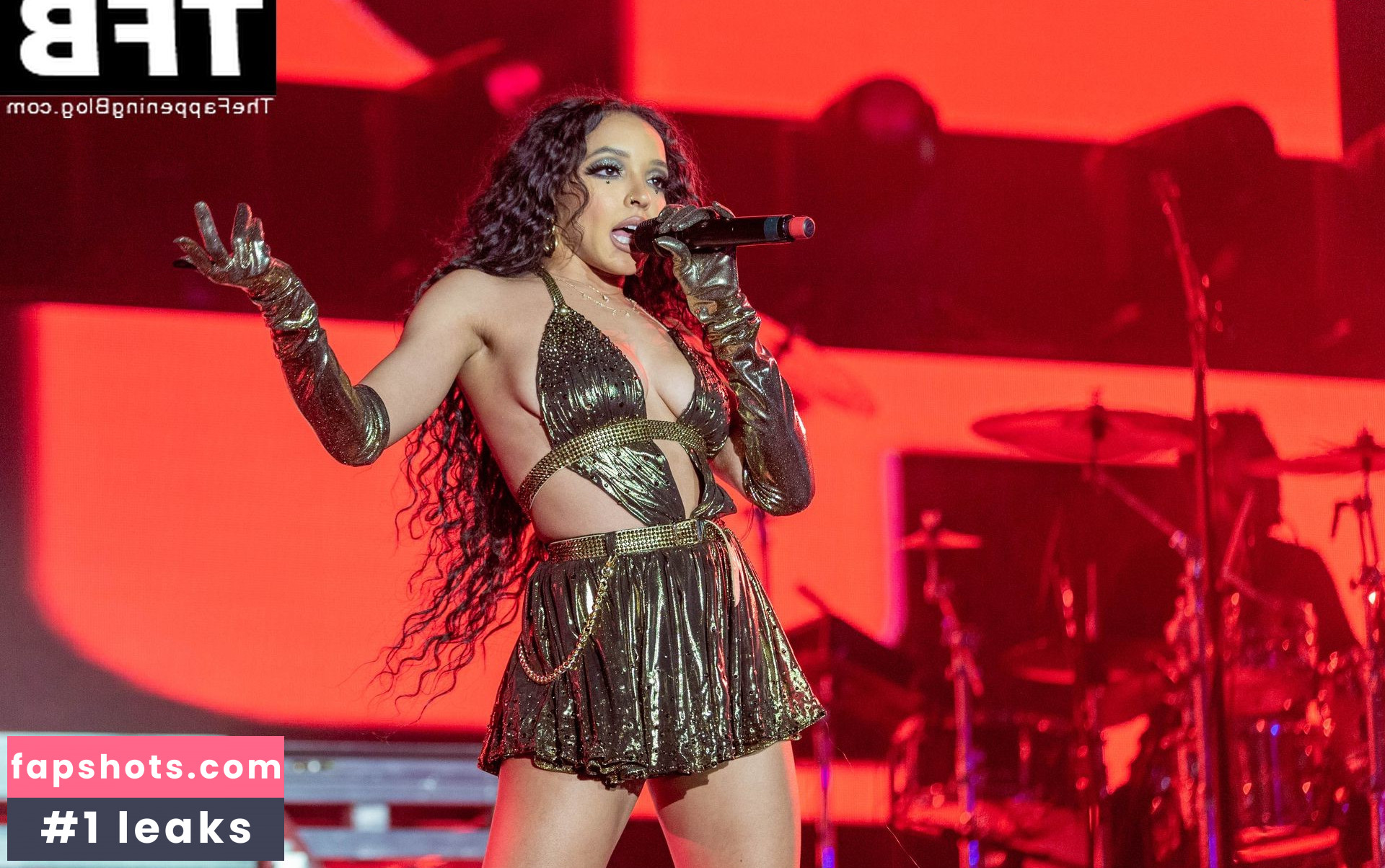 Tinashe gallery photo #258