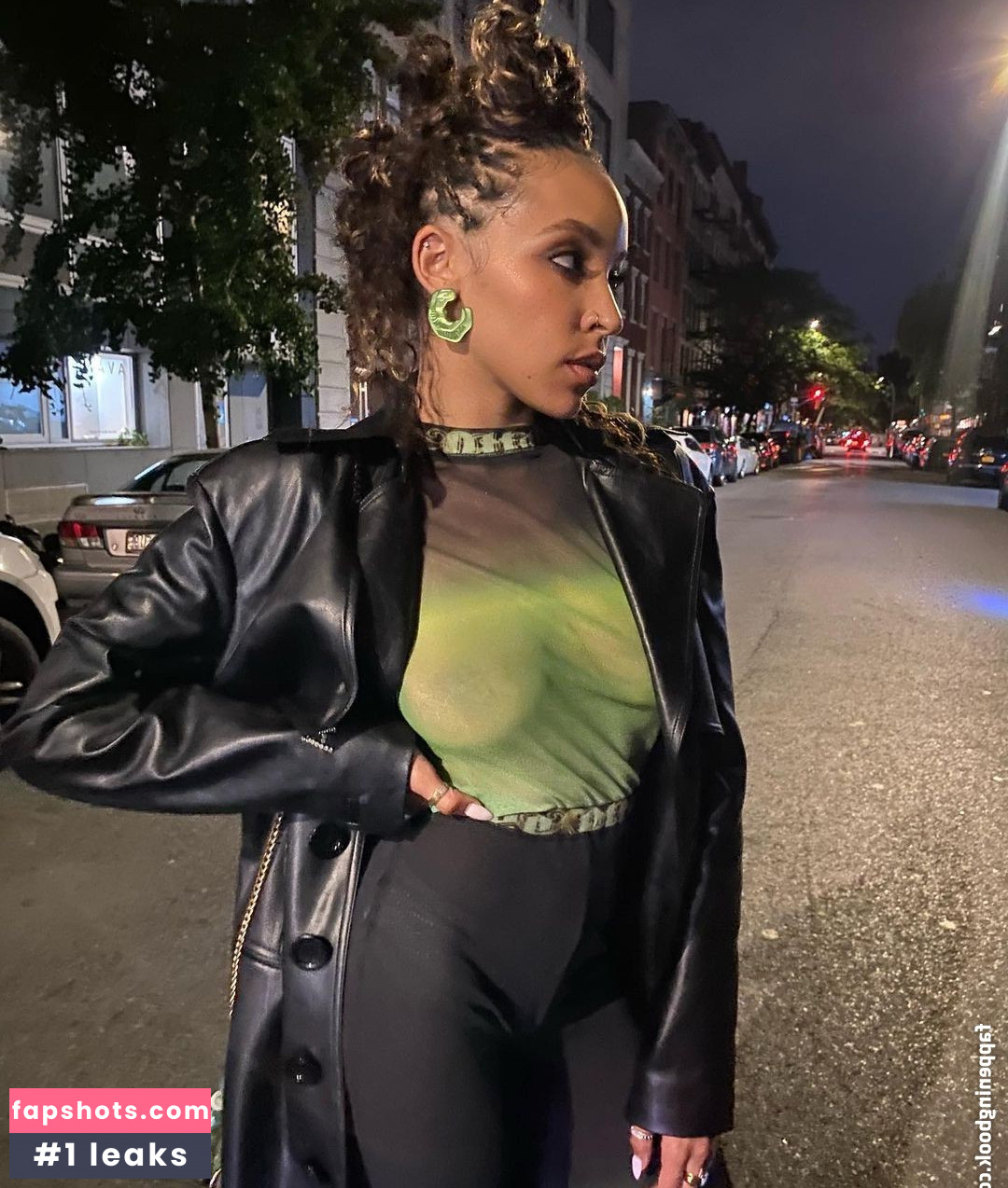 Tinashe gallery photo #260