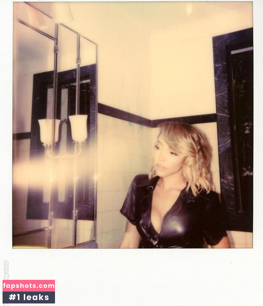 Tinashe gallery photo #329