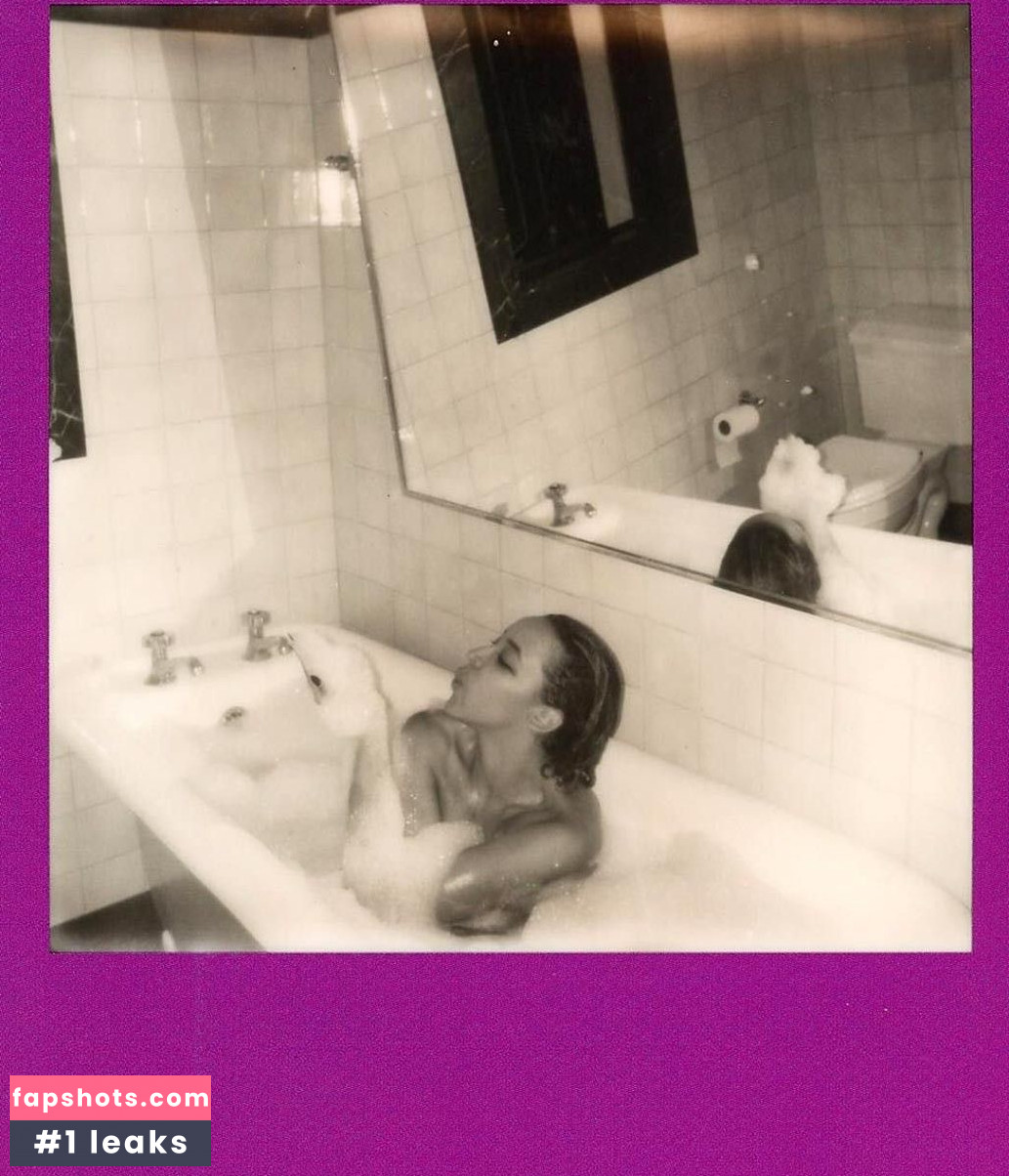 Tinashe gallery photo #334