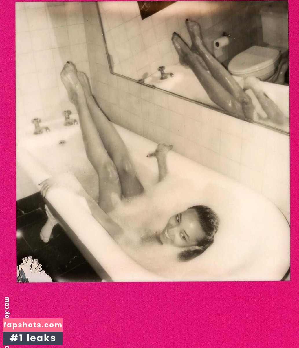 Tinashe gallery photo #335