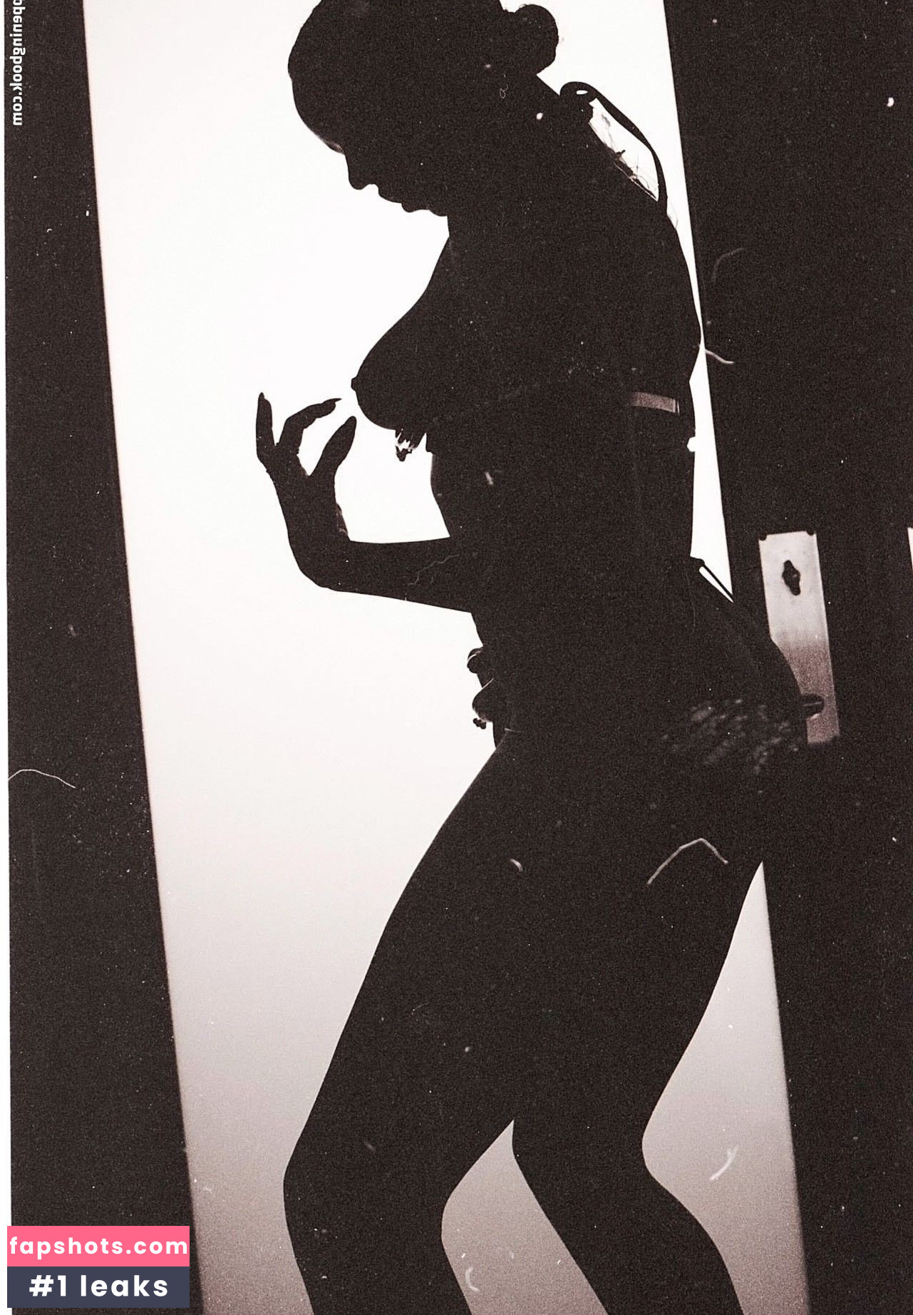 Tinashe gallery photo #341