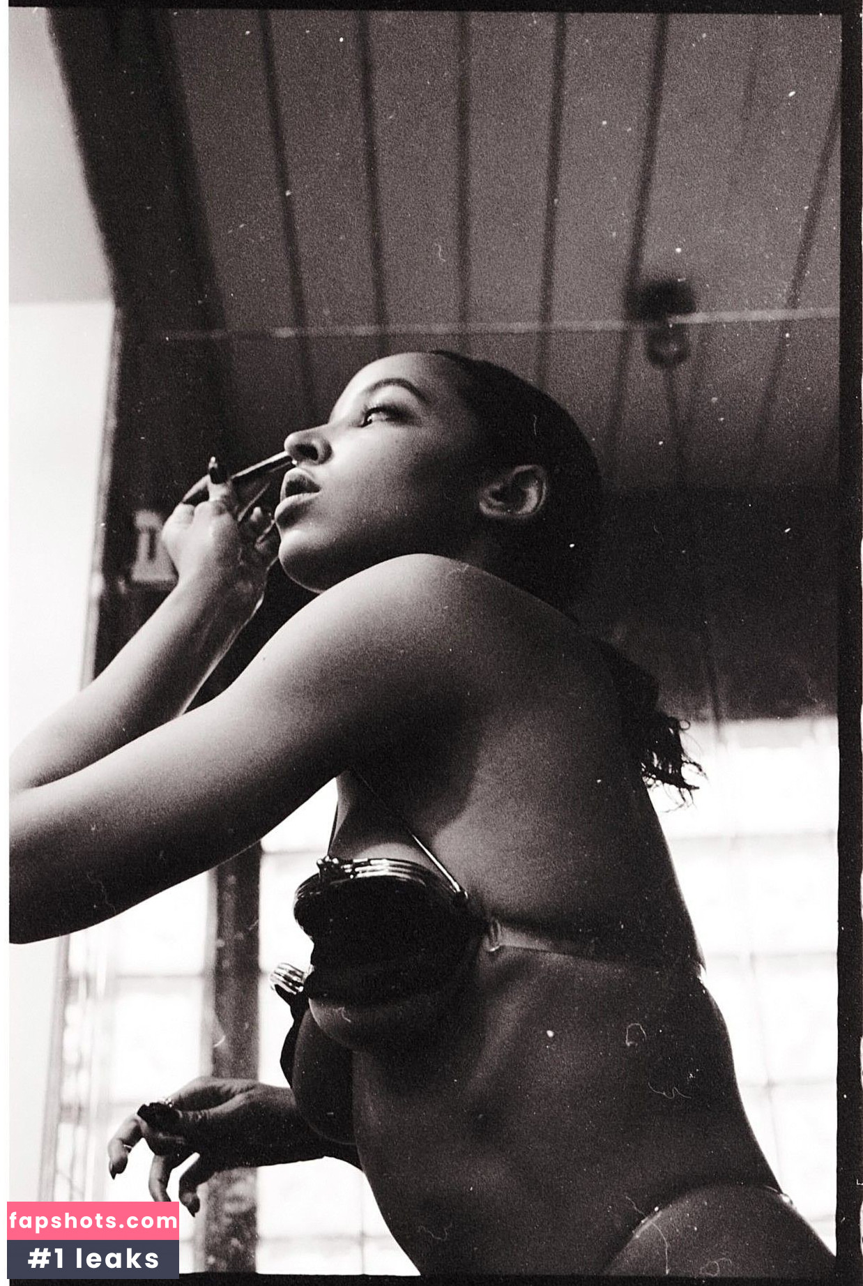 Tinashe gallery photo #345