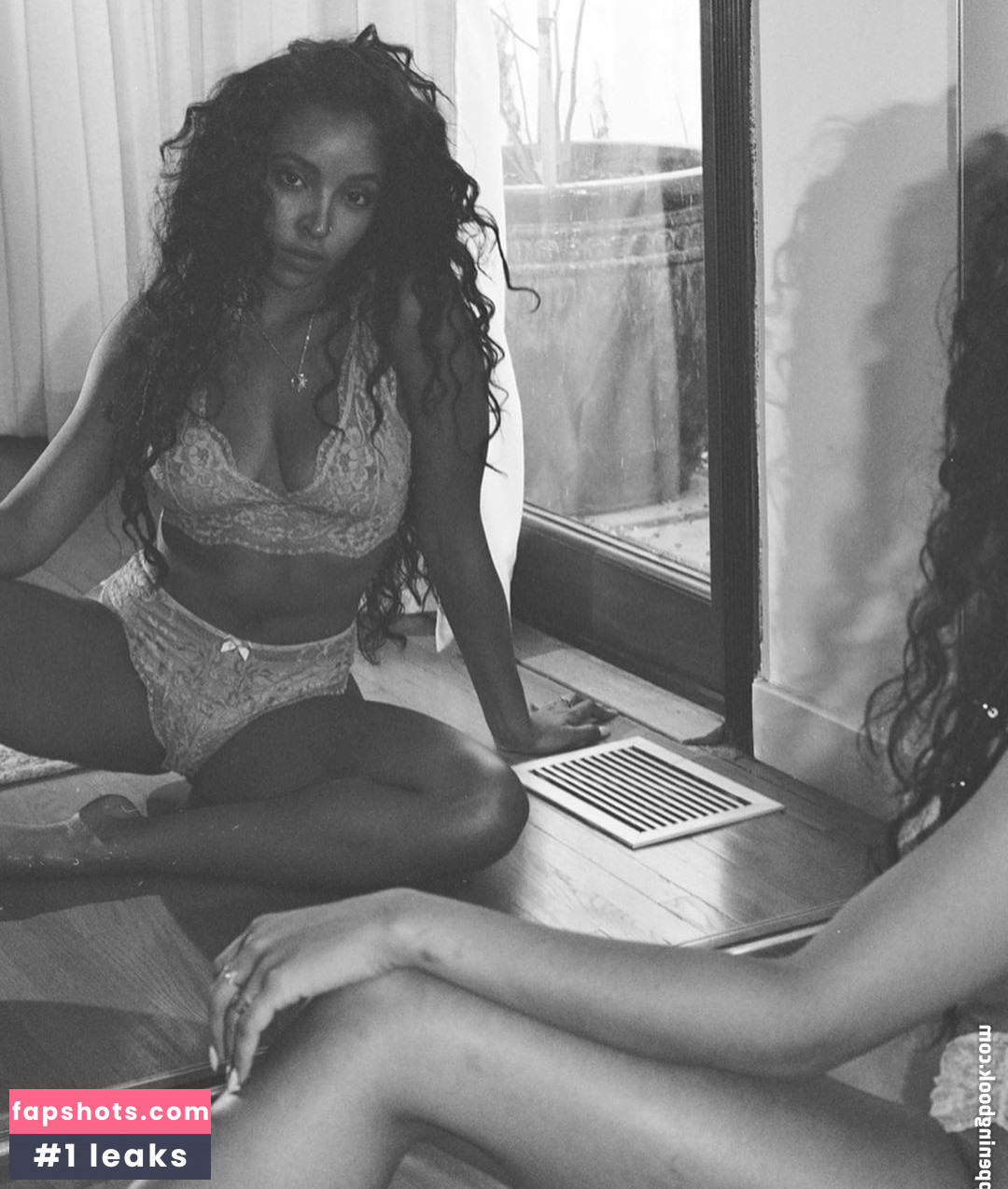 Tinashe gallery photo #403