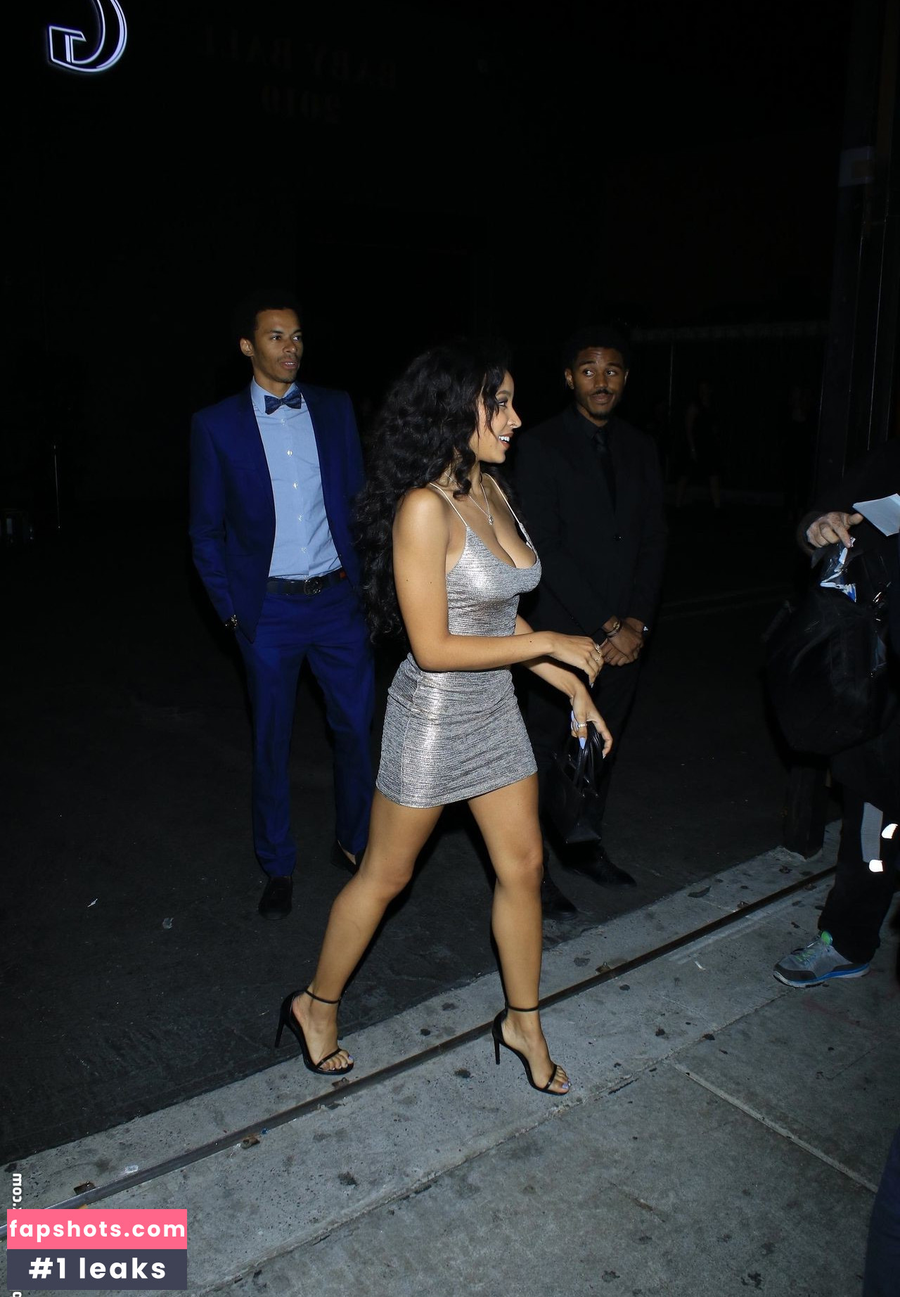 Tinashe gallery photo #442