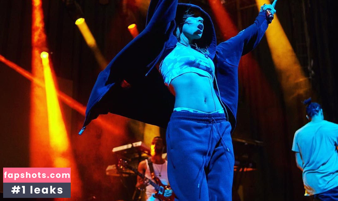 Tinashe gallery photo #491