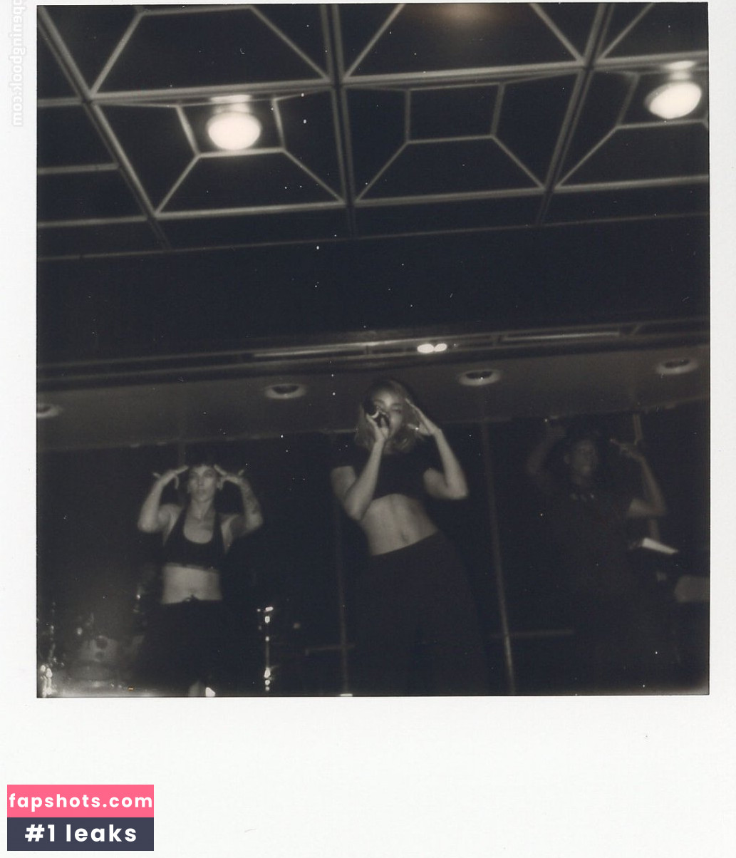 Tinashe gallery photo #501