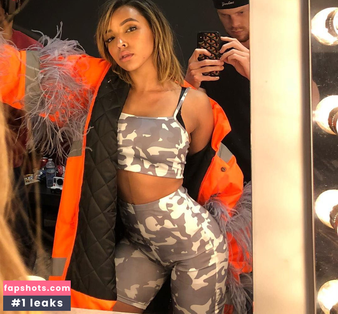 Tinashe gallery photo #513