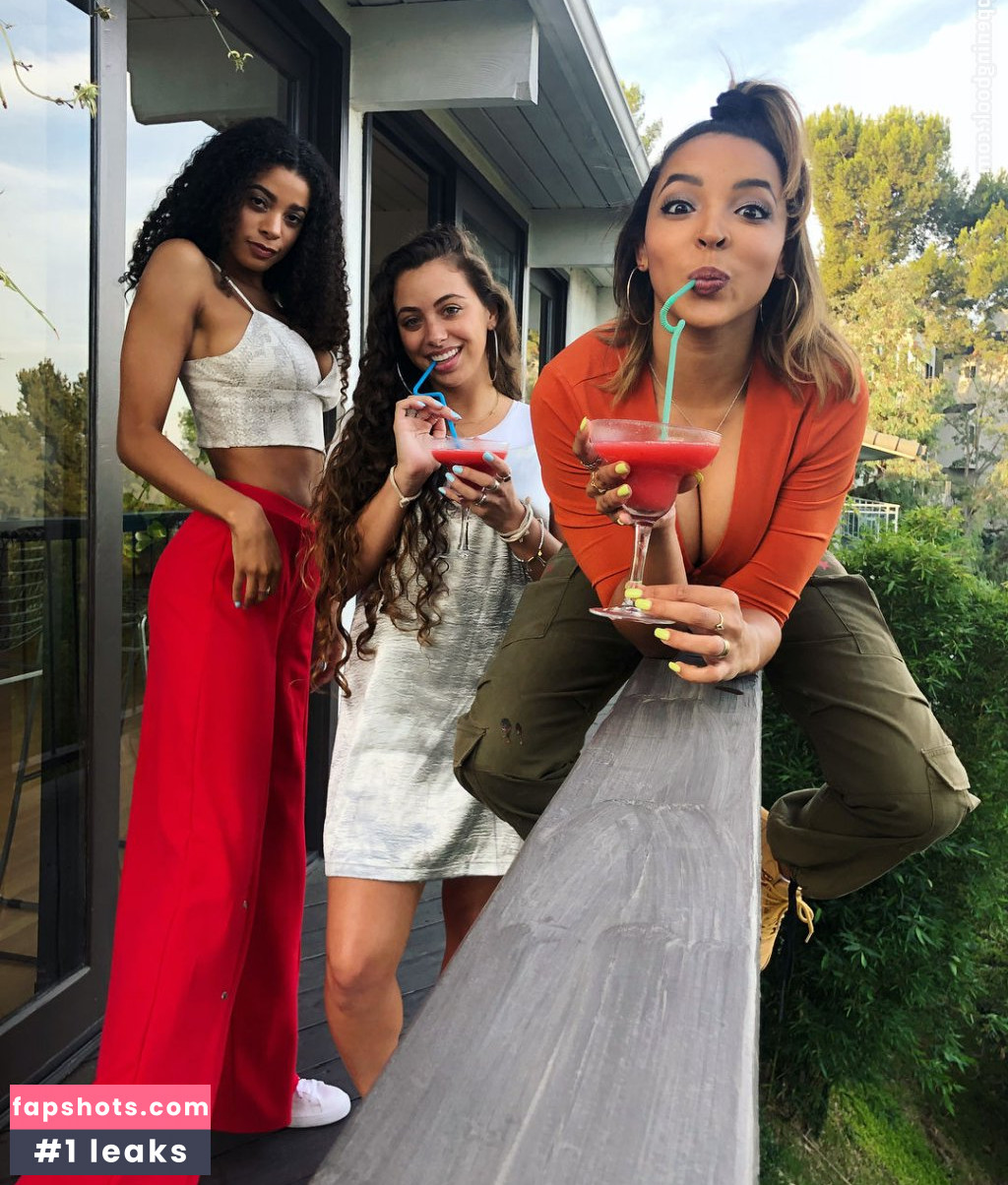 Tinashe gallery photo #537