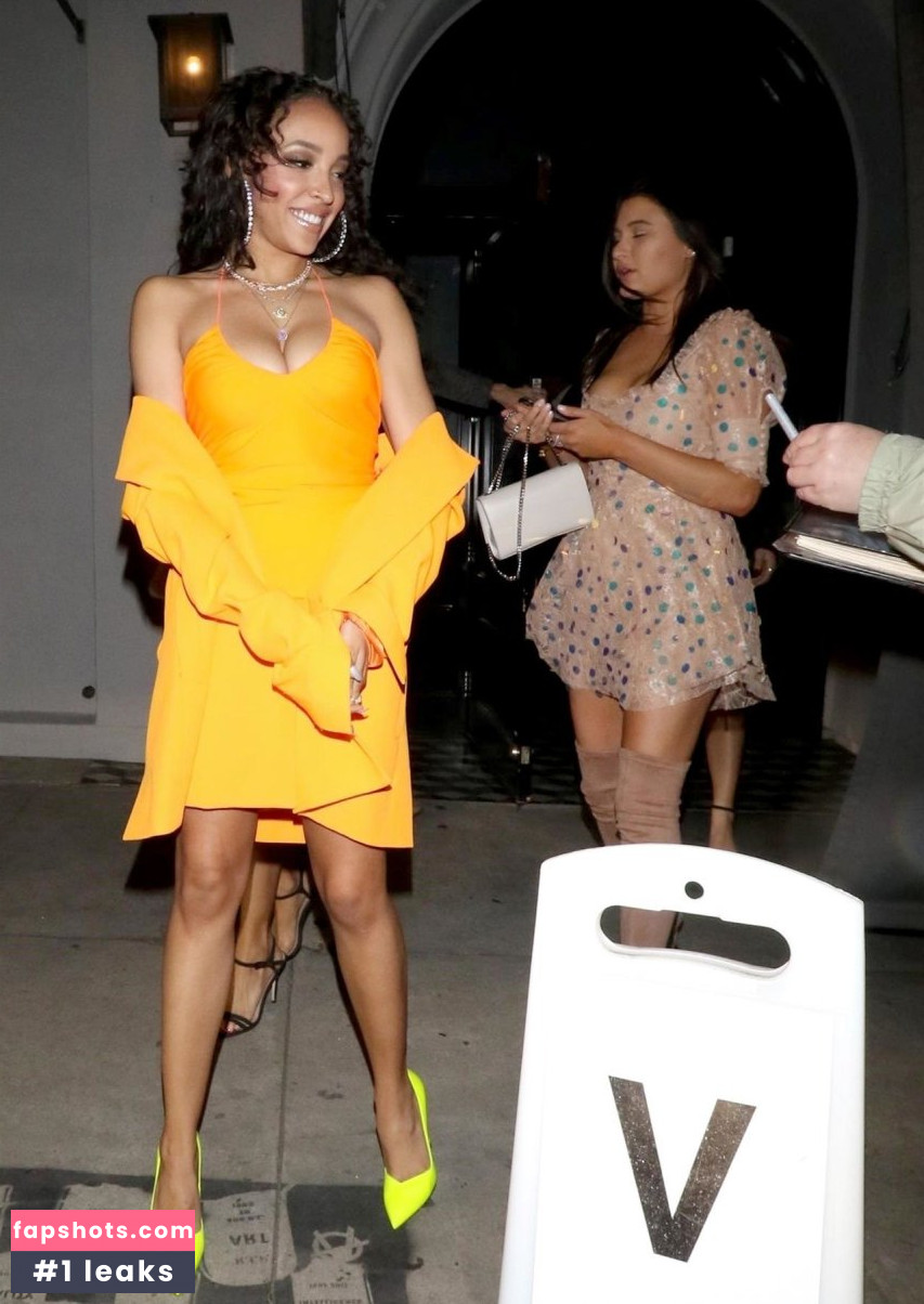 Tinashe gallery photo #619