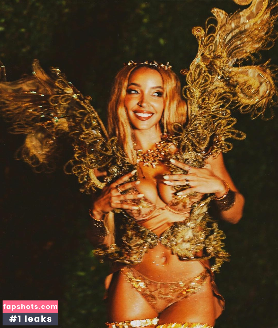 Tinashe gallery photo #81