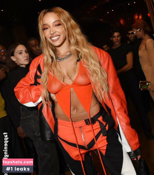 Tinashe gallery photo #99