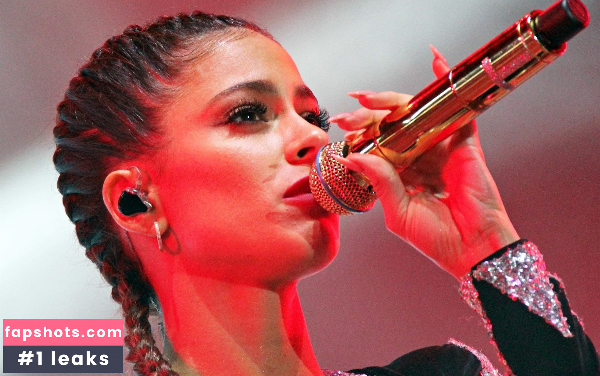 Tini Stoessel gallery photo #32