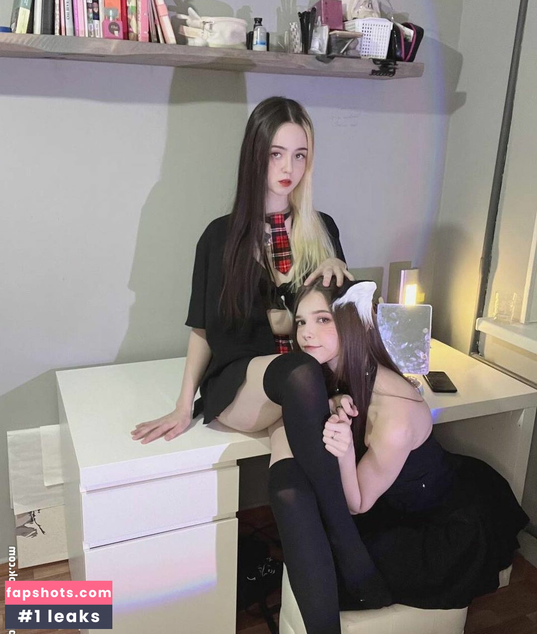 Tinnypieee gallery photo #12