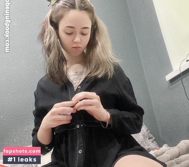 Tinnypieee Nude Leaks OnlyFans Photos #8 - LeakJerk