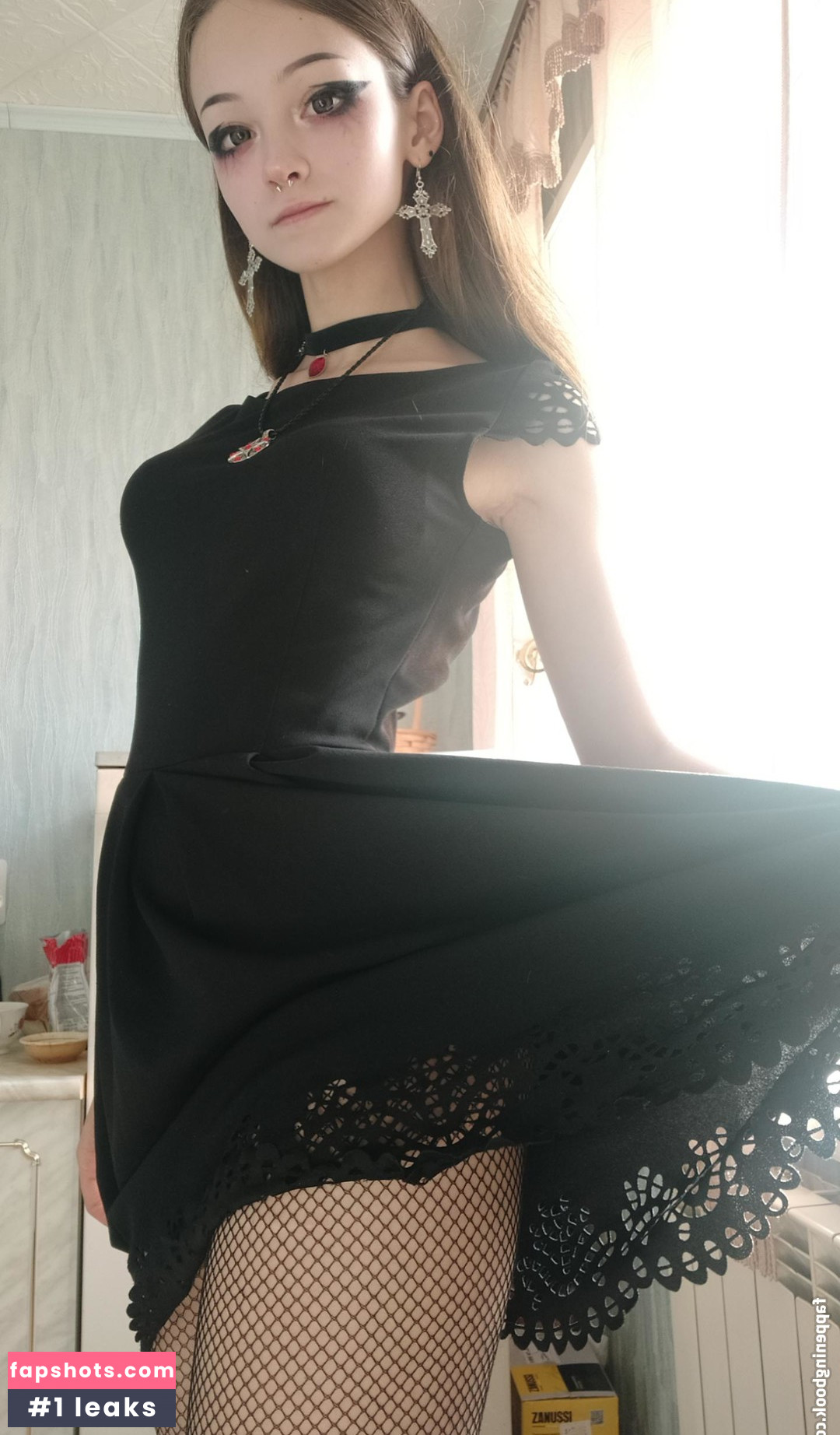 Tinybabyflower nude babe gallery