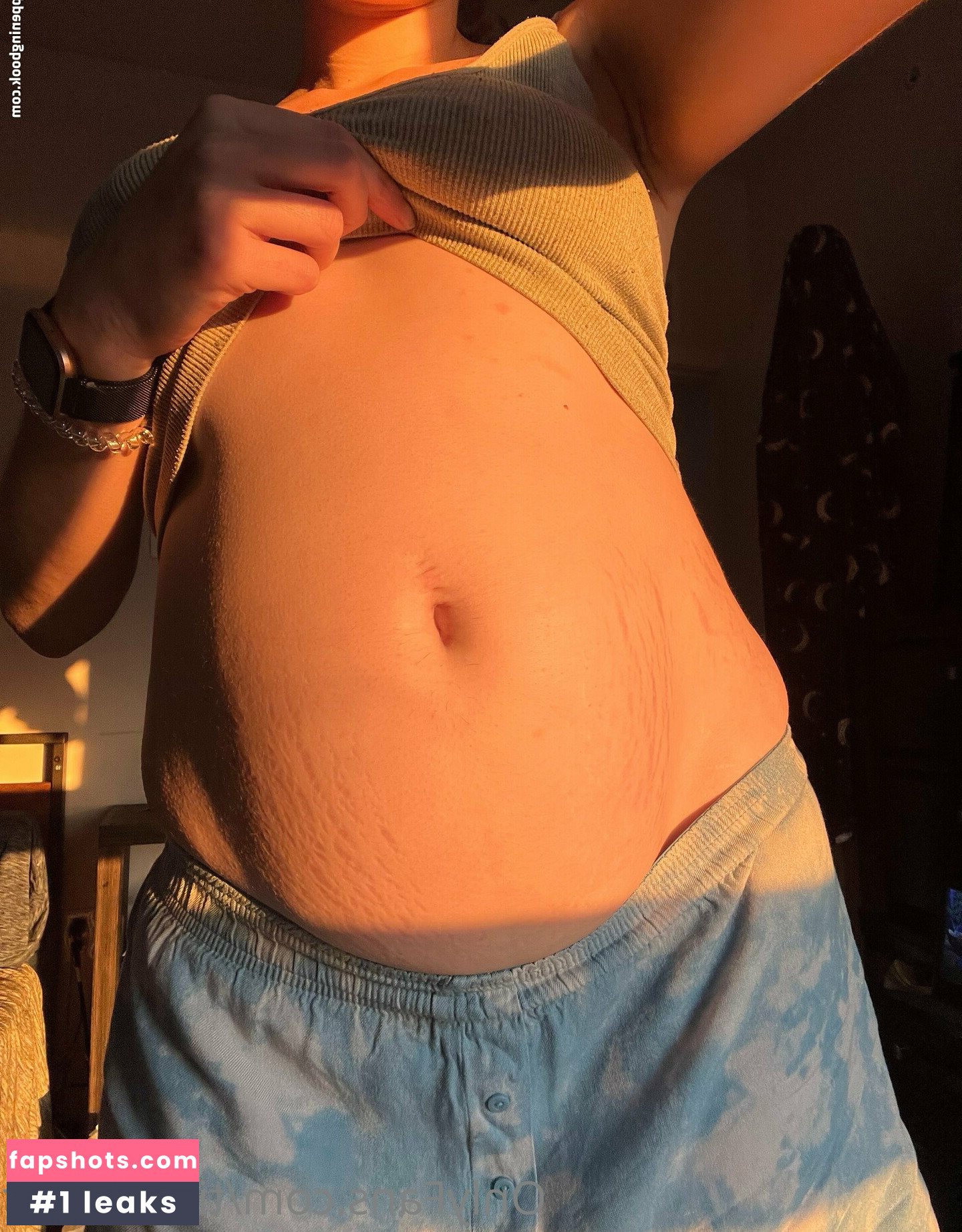 tinystuffer nude babe gallery