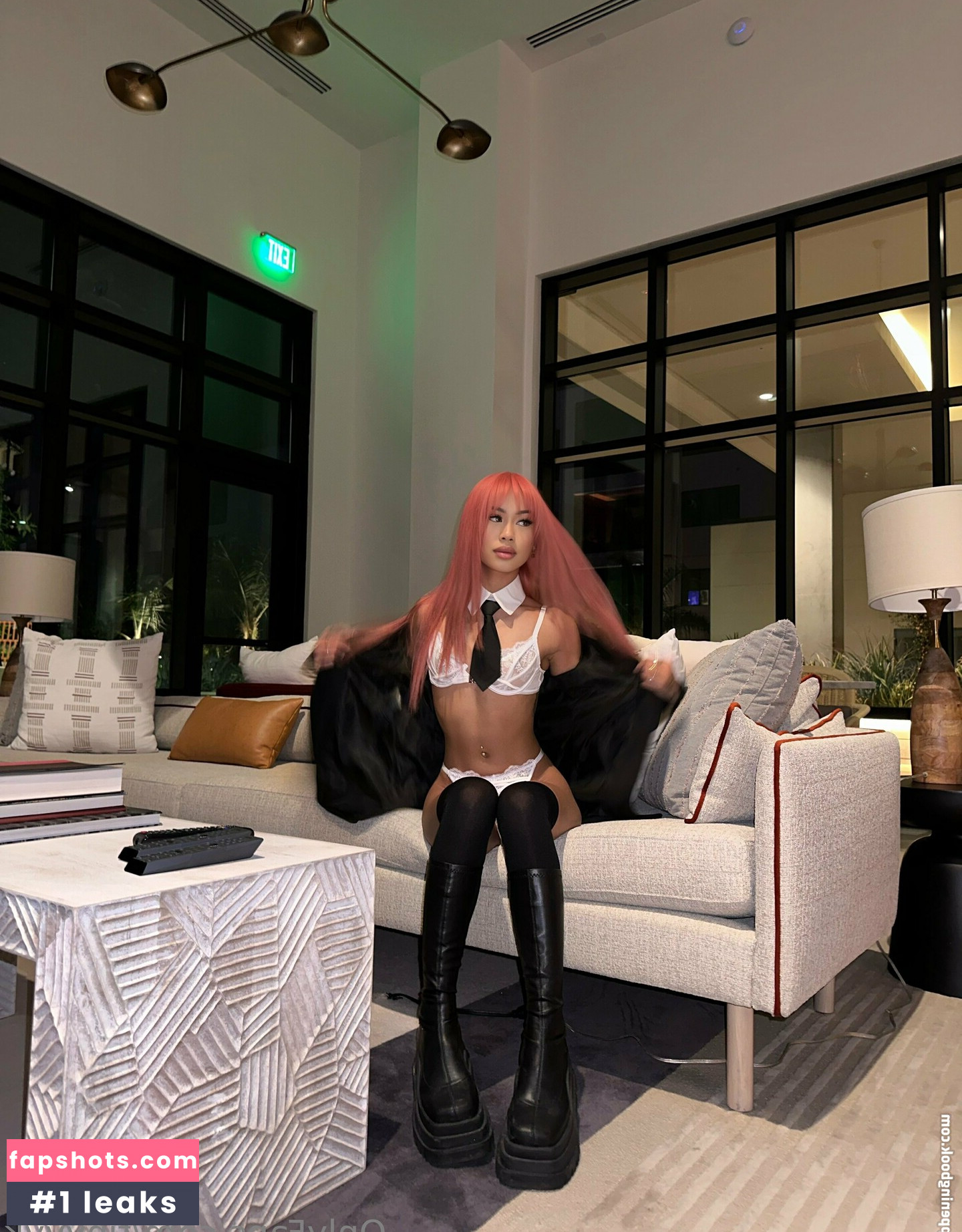 tinyyyk gallery photo #151