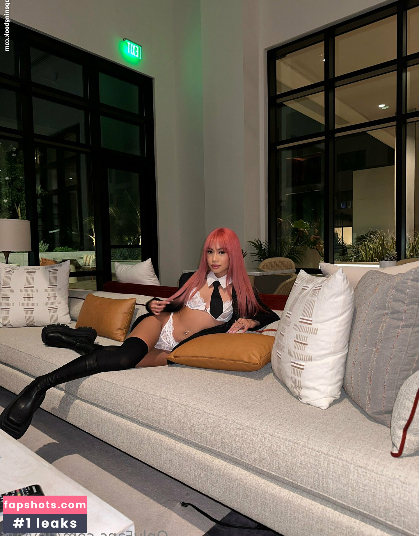 tinyyyk gallery photo #152