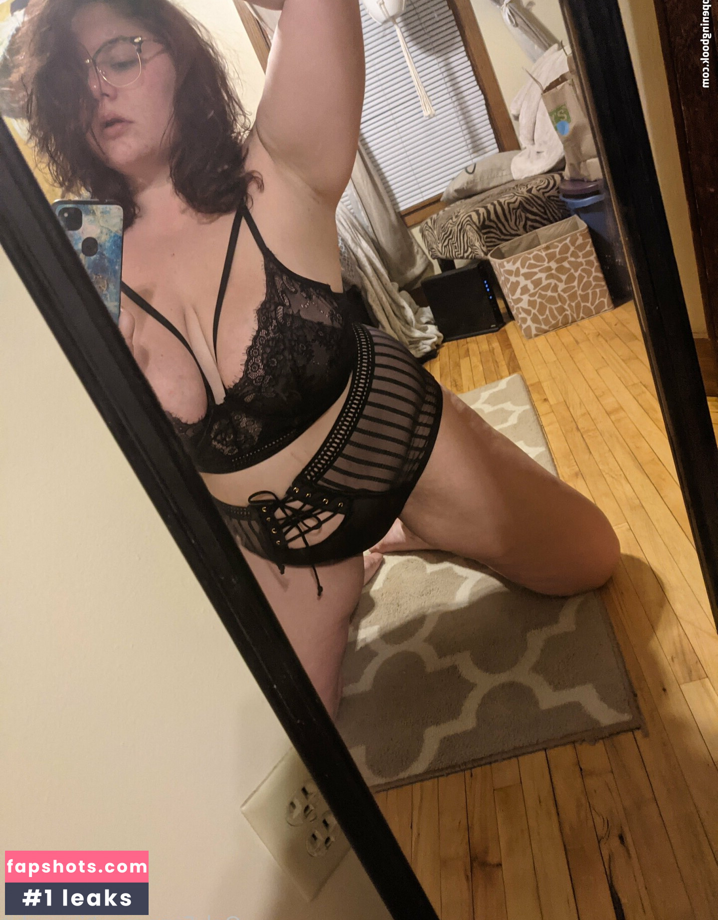 tits.n.shit gallery photo #13