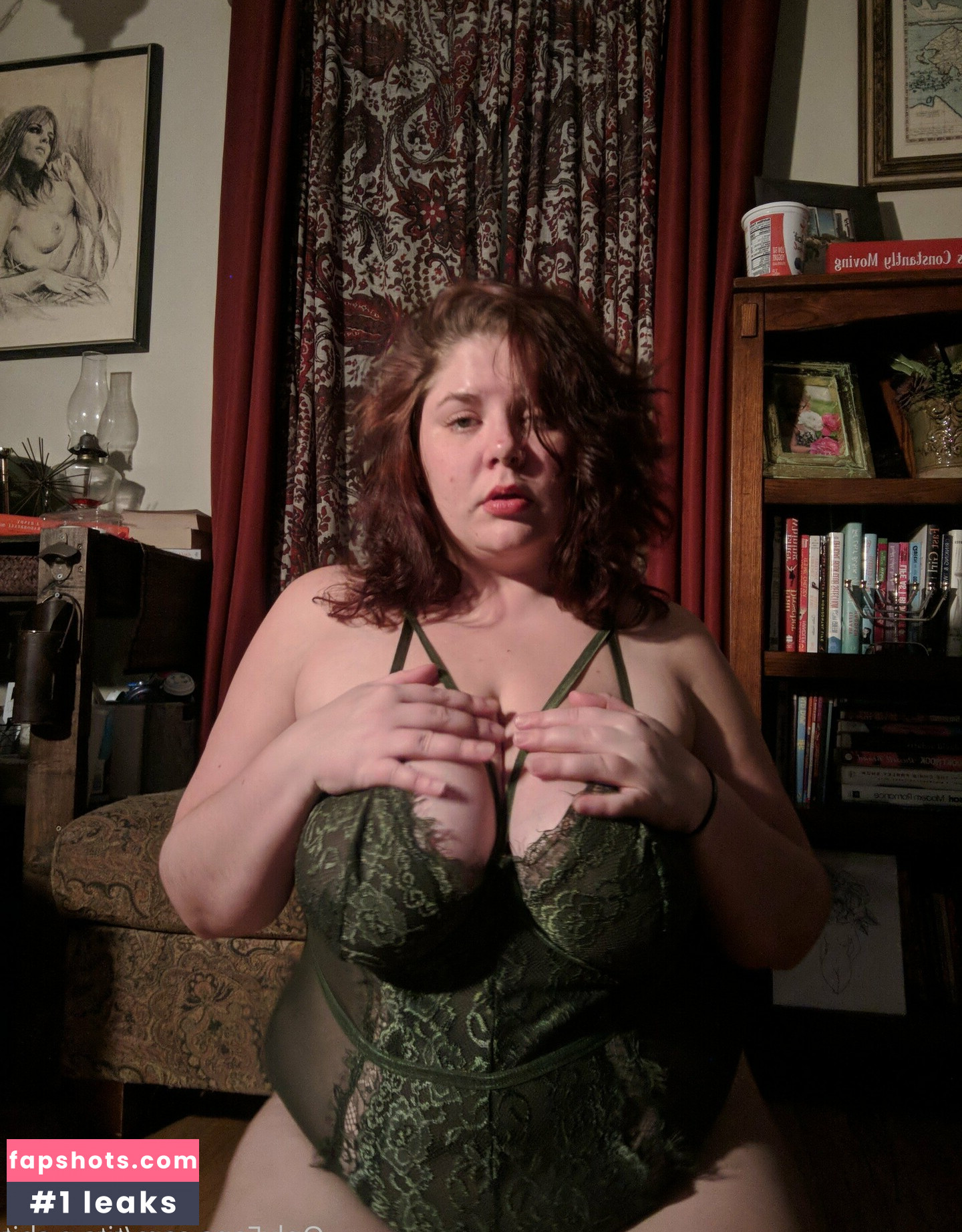 tits.n.shit gallery photo #15