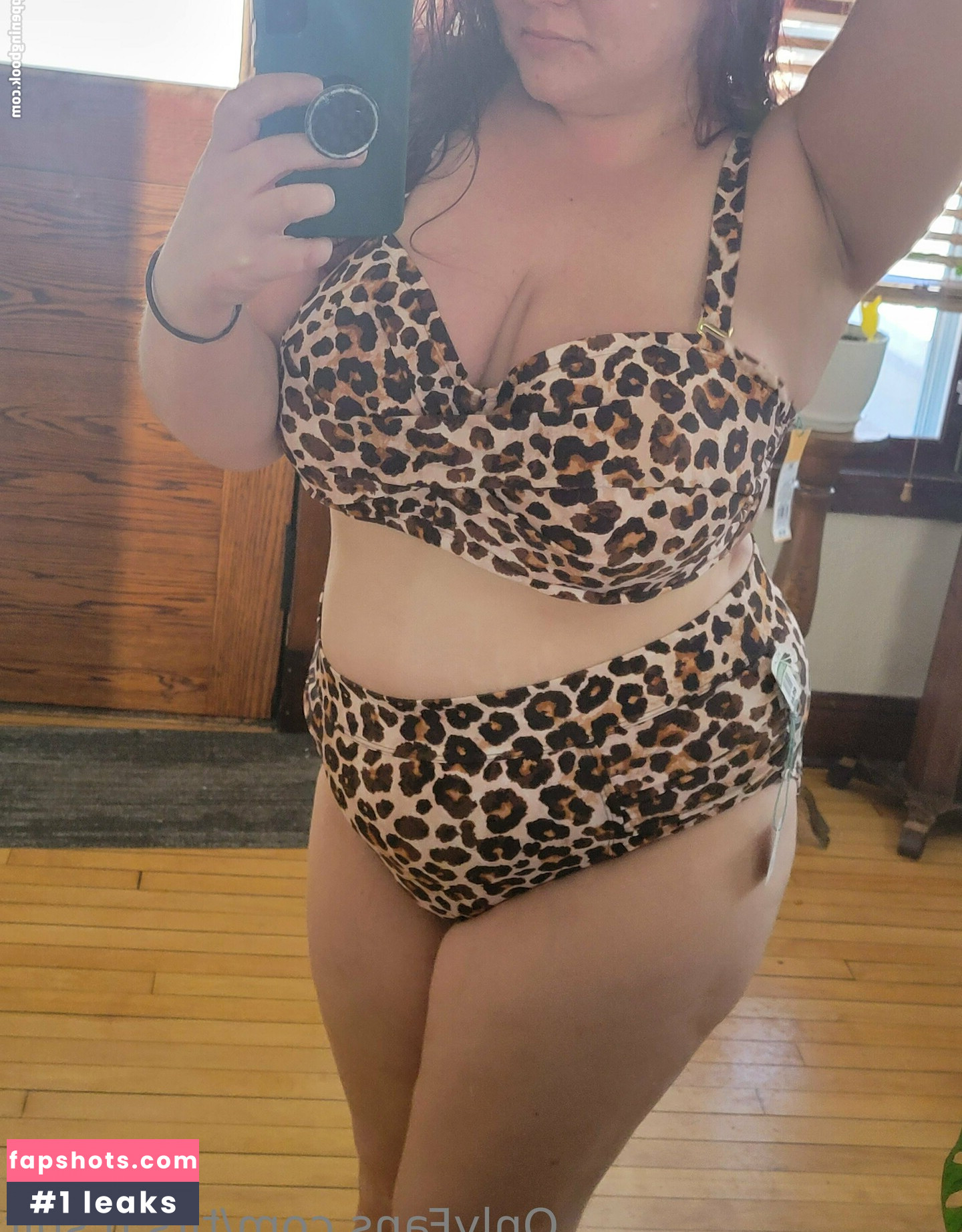 tits.n.shit gallery photo #17