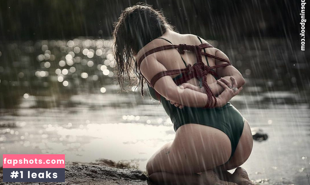 Tittywitch70 gallery photo #12