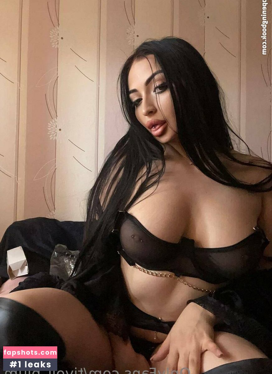 tivoli_blum nude babe gallery