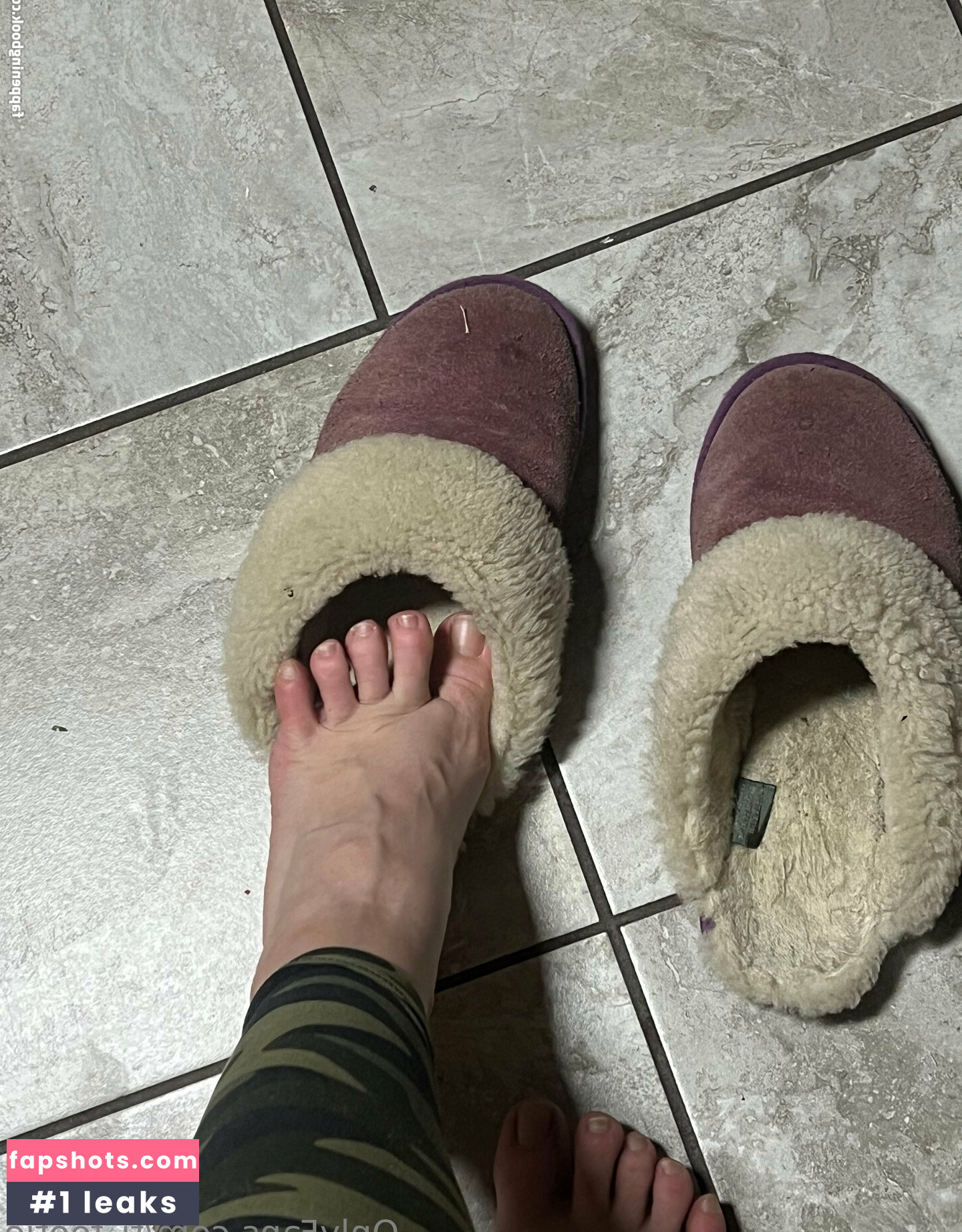 tj_footie gallery photo #14