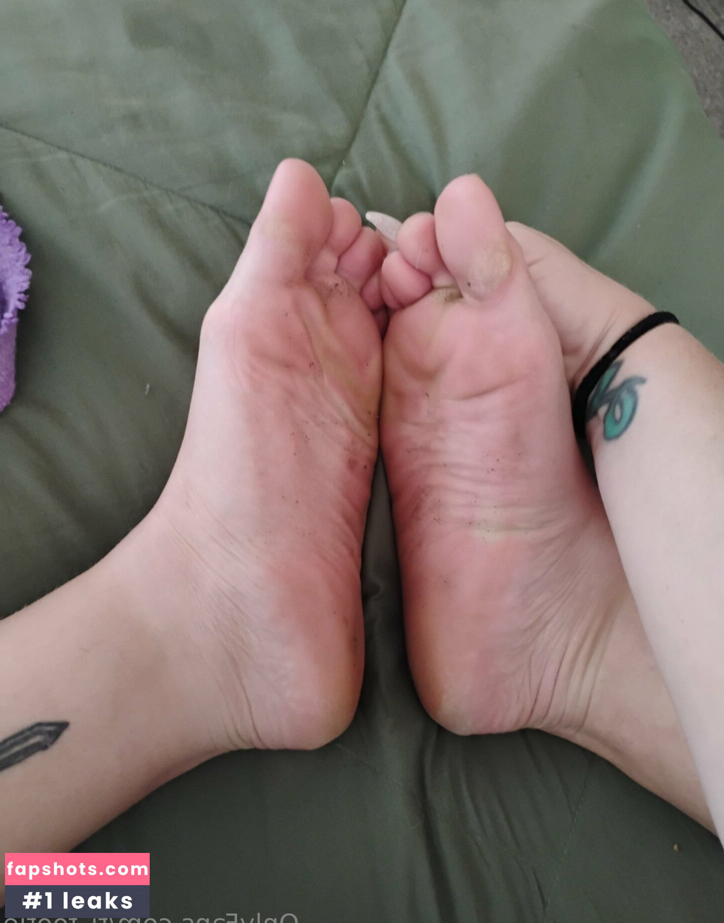 tj_footie gallery photo #18