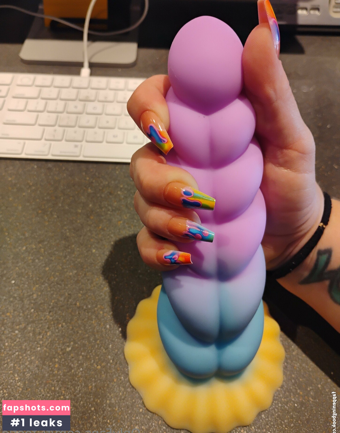 tj_footie gallery photo #3