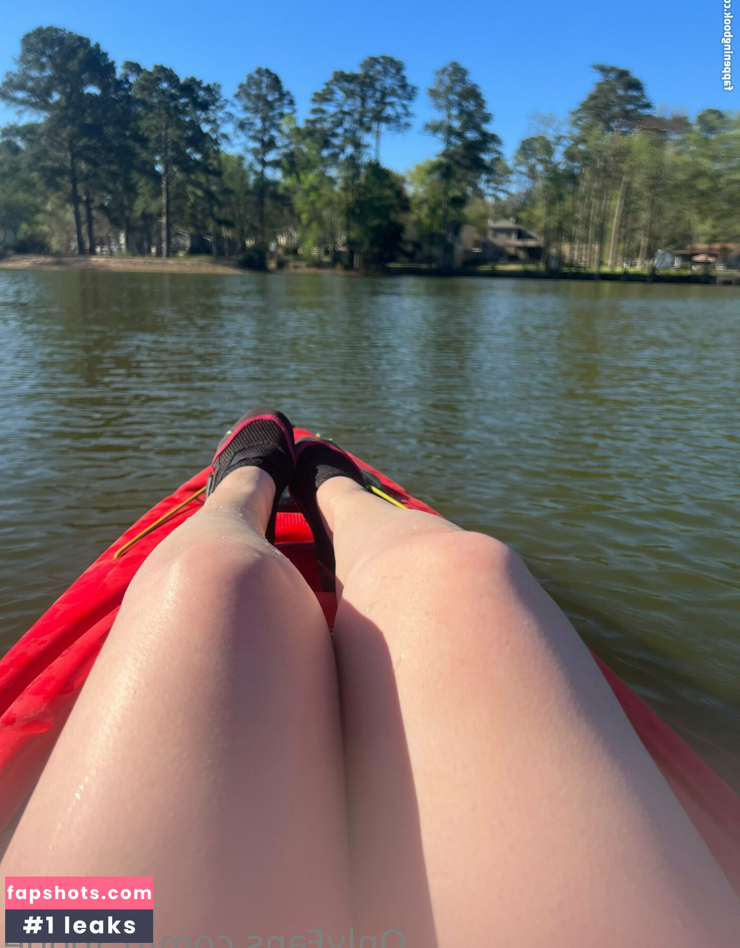 tj_footie gallery photo #29