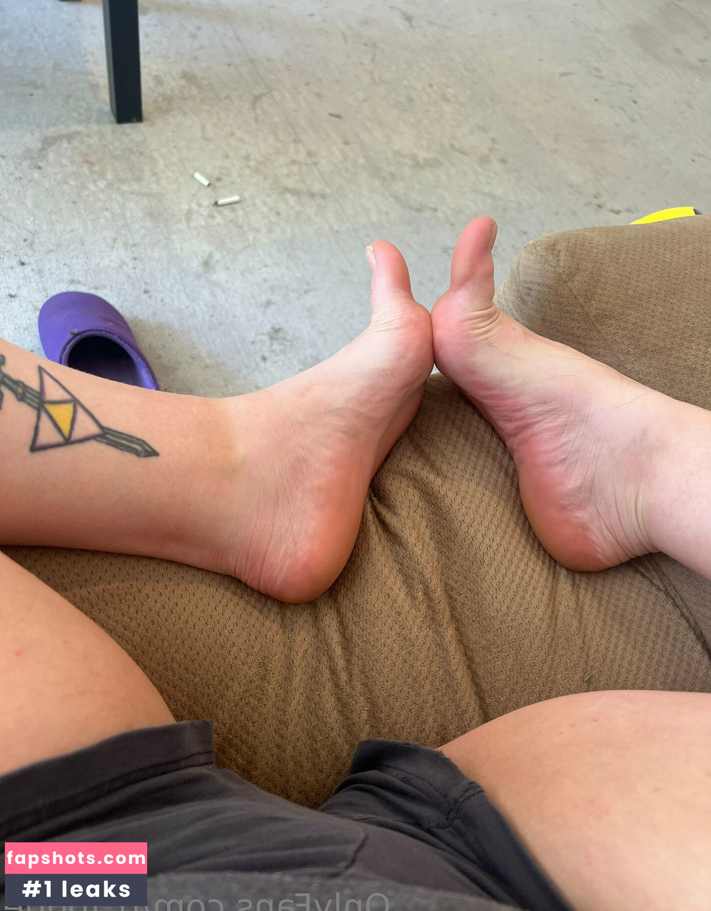 tj_footie gallery photo #34