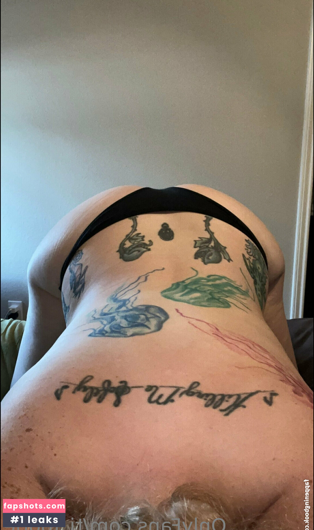 tj_footie gallery photo #35