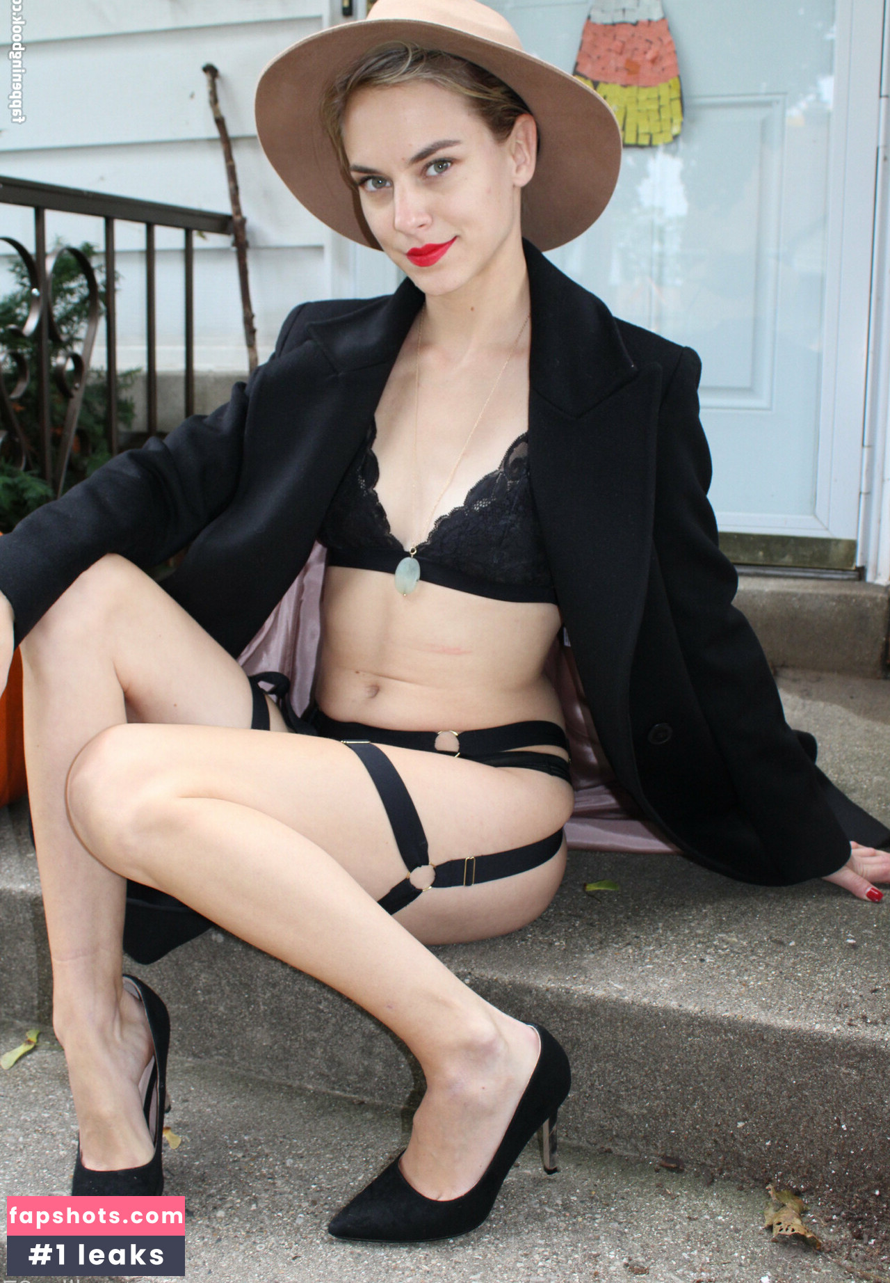 toadlips87free gallery photo #21