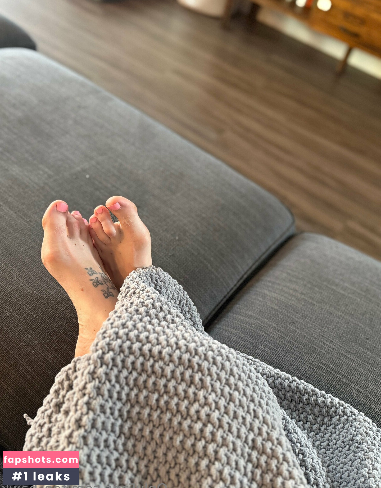 toe_hawk gallery photo #25