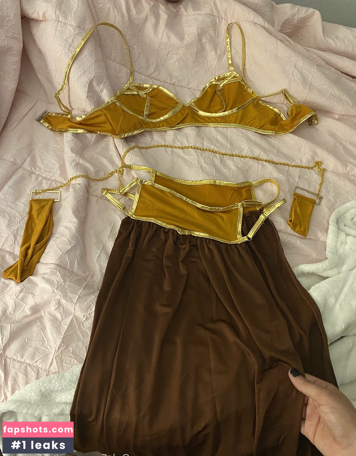 toffeetomb gallery photo #13