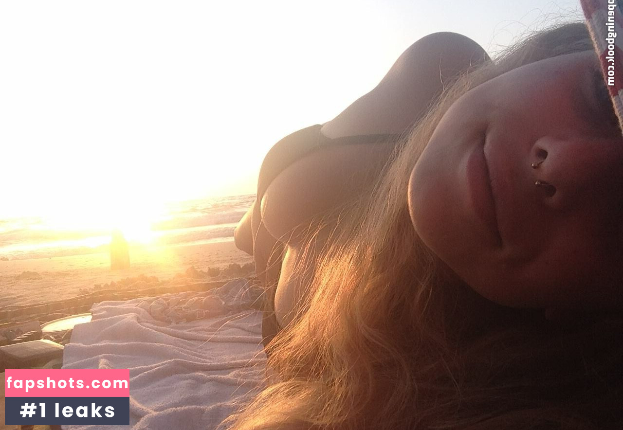 Tohar Fried nude babe gallery